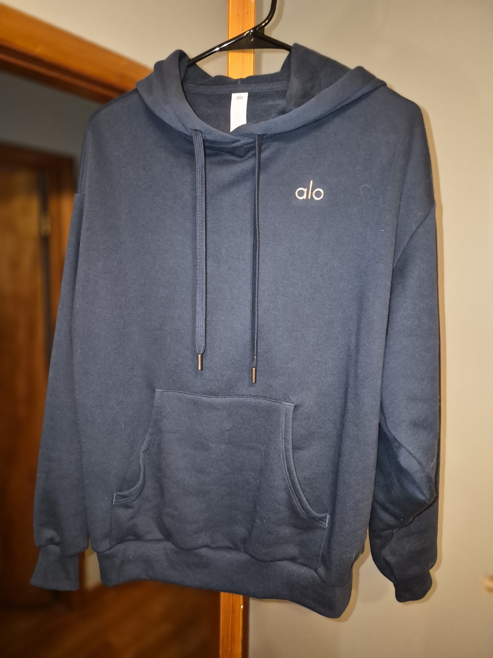 ALO Yoga Navy Blue Pullover Hoodie with Subtle Logo